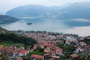 Гостиница Agriturismo Cascina Lert  Мароне